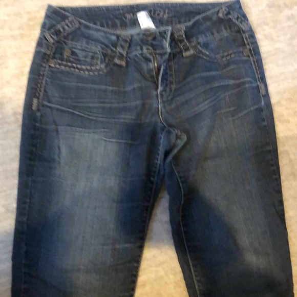 Jeans - Picture 2 of 5